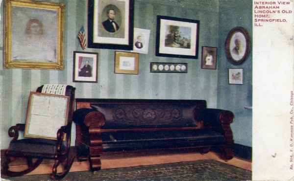 Lincoln's Courting Couch