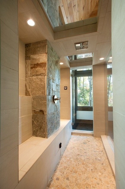 modern bathroom by Dianne Davant and Associates