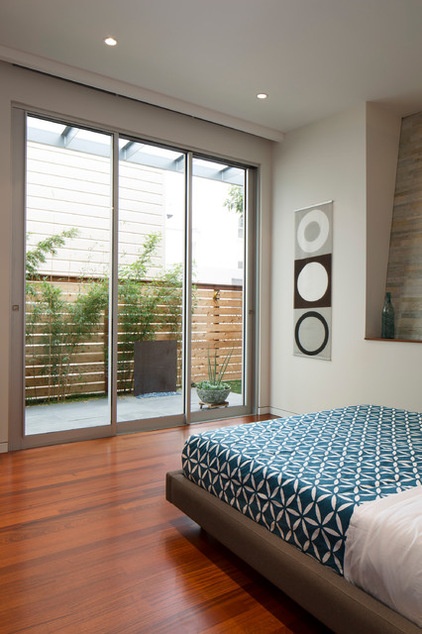 modern bedroom by McElroy Architecture, AIA