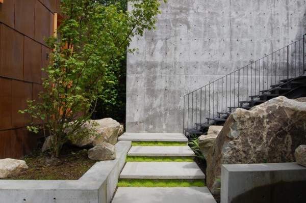 contemporary staircase by Robert Hutchison Architecture