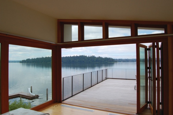 contemporary deck by Robert Hutchison Architecture