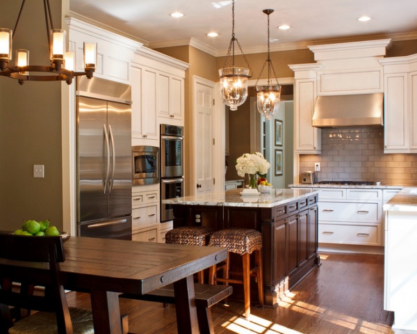 traditional kitchen by Great Spaces!