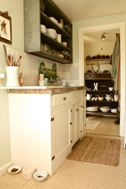 Traditional Kitchen by Shannon Malone