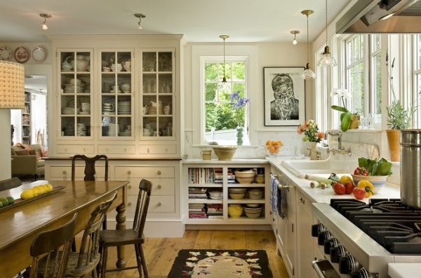 Traditional Kitchen by Smith & Vansant Architects PC