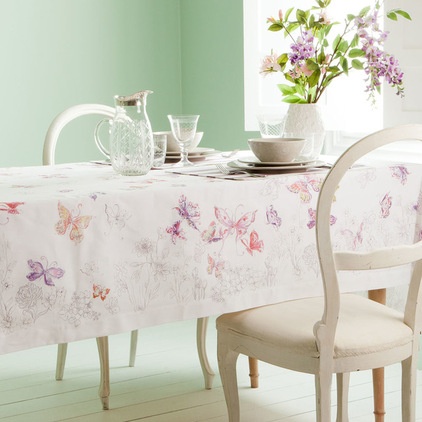 Contemporary Tablecloths by ZARA HOME