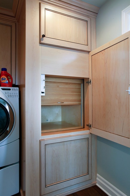 Beach Style Laundry Room by Oglesby Construction Company, Inc.