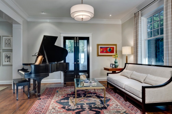 Traditional Living Room by Domiteaux + Baggett Architects, PLLC