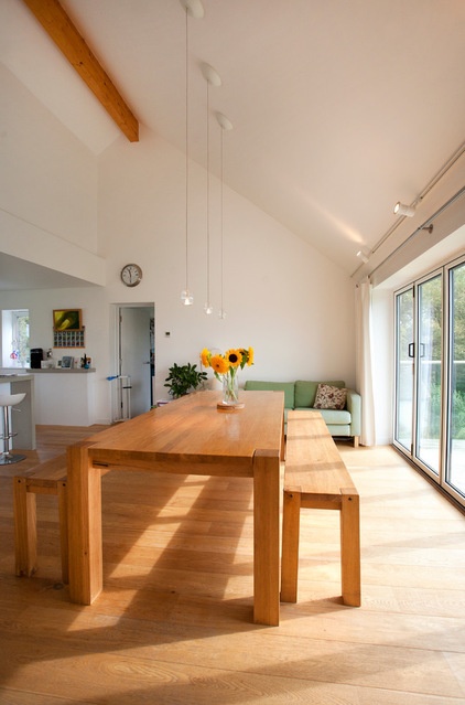 Contemporary Dining Room by The Bazeley Partnership