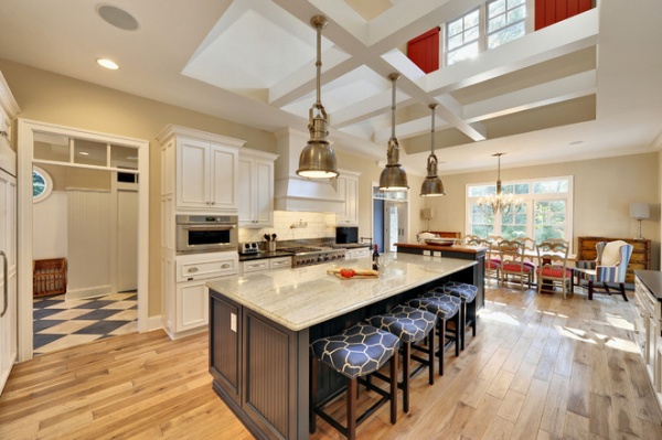 Beach Style Kitchen by Echelon Custom Homes