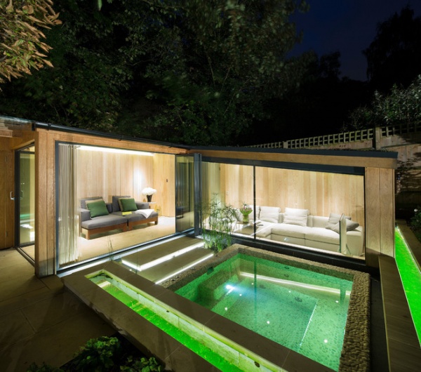 Contemporary Pool by Folio Design LLP