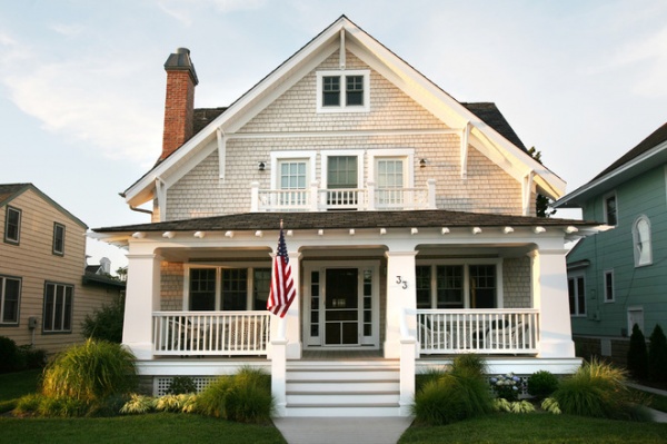 Beach Style Exterior by Asher Associates Architects