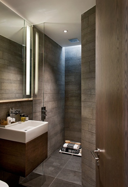 Contemporary Bathroom by Honky Architecture & Interior Design