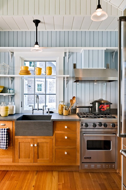 Beach Style Kitchen by Whitten Architects