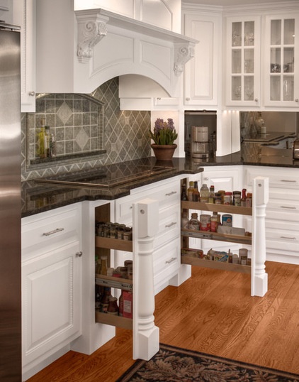 Traditional Kitchen by Mitchell Construction Group