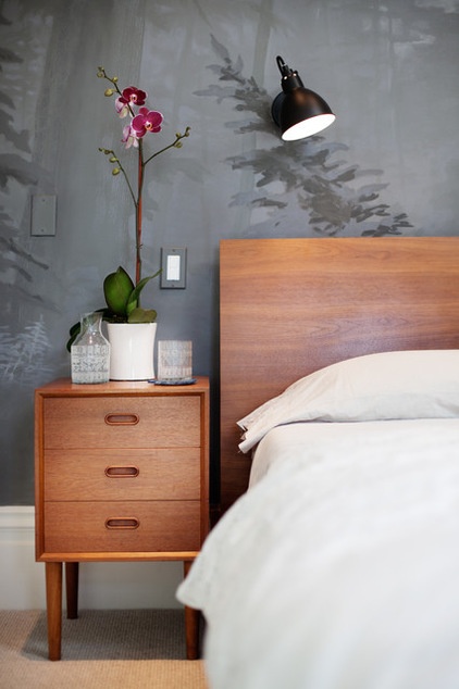 Modern Bedroom by Kari McIntosh Design