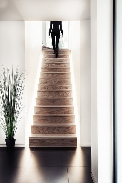 Contemporary Staircase by Spacial Images