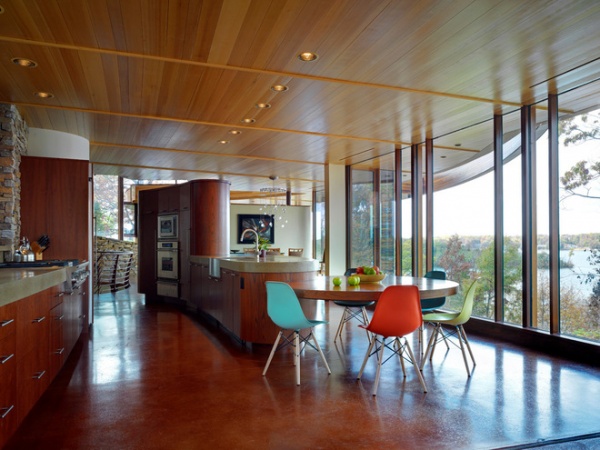 Modern Dining Room by ROBERT HARVEY OSHATZ, ARCHITECT