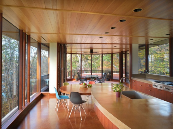 Modern Kitchen by ROBERT HARVEY OSHATZ, ARCHITECT