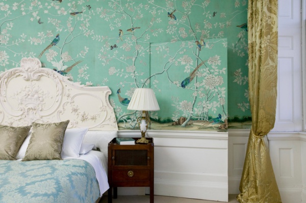 Traditional Bedroom by de Gournay