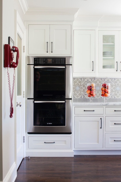 Traditional Kitchen by Studio Dearborn