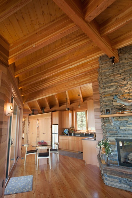 Rustic Kitchen by Jon R. Sayler, Architect AIA PS