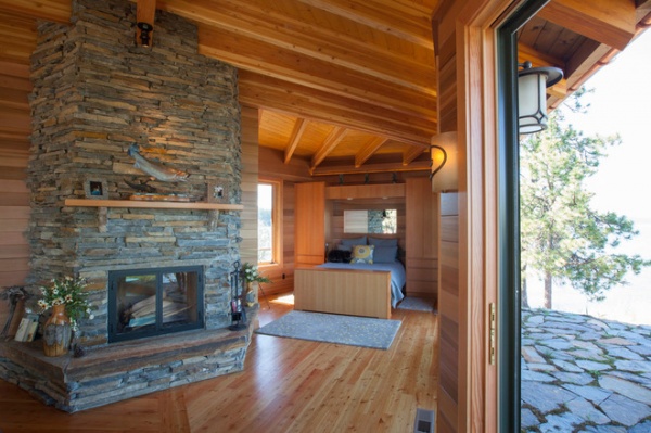 Rustic Bedroom by Jon R. Sayler, Architect AIA PS