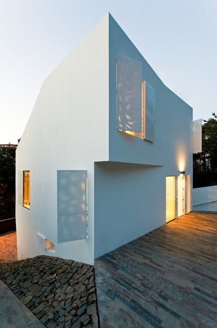 Modern Exterior by YLAB Arquitectos