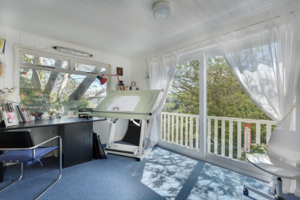 Traditional Home Office by Colin Cadle Photography