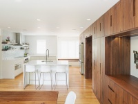 Inside Houzz: A Walnut Wall of Storage Opens Up a Kitchen