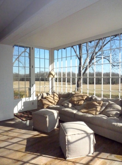 Farmhouse Family Room by Pursley Dixon Architecture