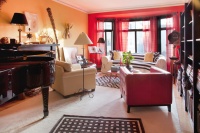 My Houzz: Walls and Shelves Are This Collector's Colorful Canvas