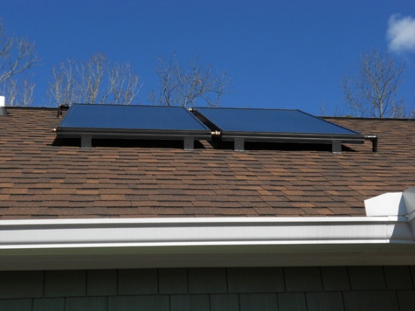 Traditional Exterior by Metro Solar