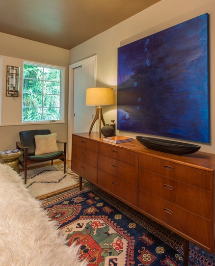 Transitional Bedroom by Rill Architects