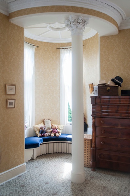 Traditional Bedroom by Amelia Hallsworth Photography