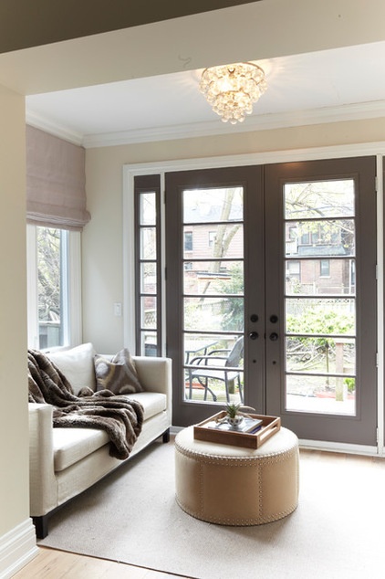 Transitional Family Room by Barbara Purdy Design Inc.