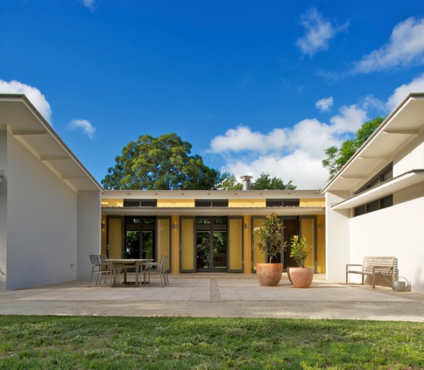 Contemporary Patio by SPACEstudio