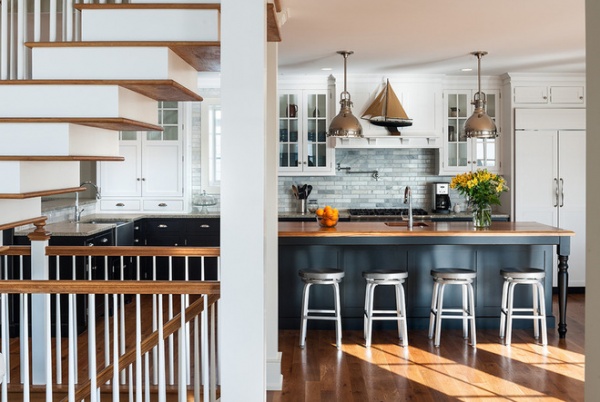 Traditional Kitchen by Archer & Buchanan Architecture, Ltd.