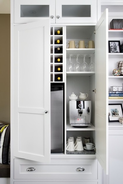 Traditional Kitchen by Jane Lockhart Interior Design