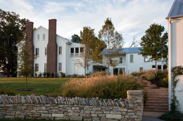 Farmhouse Exterior by HS2 Architecture