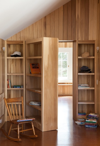 Farmhouse Bedroom by HS2 Architecture