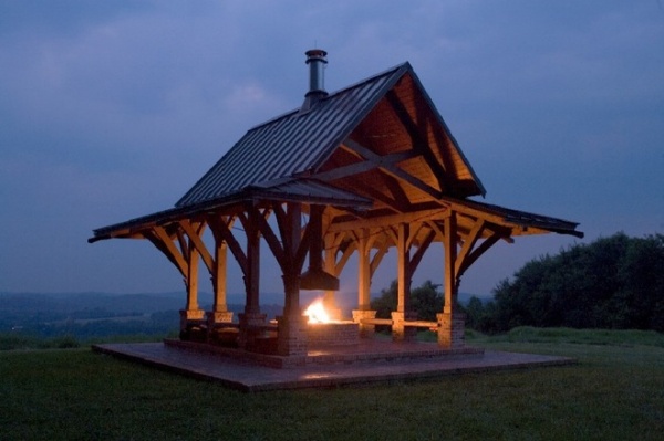 Farmhouse Landscape by Eric Stengel Architecture, llc