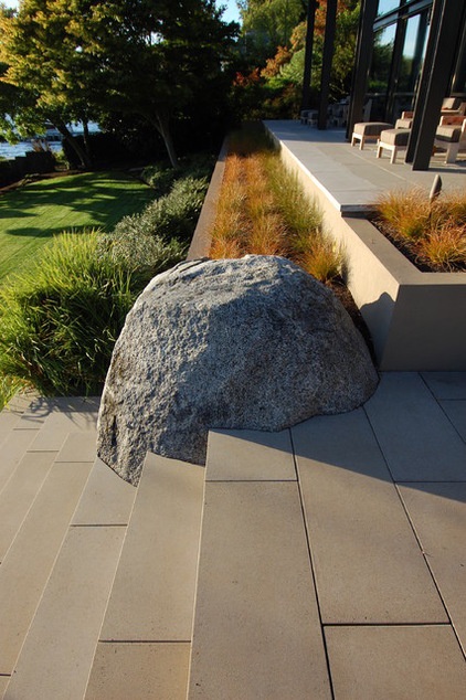 Modern Patio by McClellan Architects