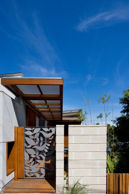 Contemporary Entry by Watershed Design