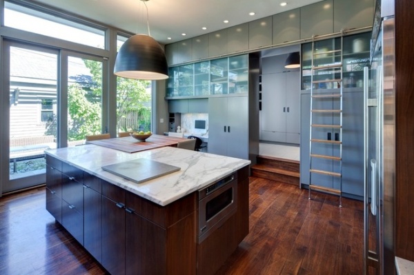 Contemporary Kitchen by FRICANO CONSTRUCTION CO