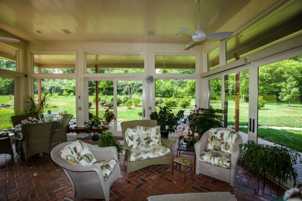 Rustic Sunroom by Wilmes & Associates Architects