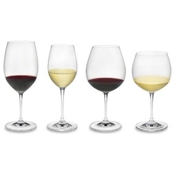 Traditional Wine Glasses by Masins Furniture