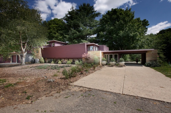 Houzz Tour: 20 Acres, a Train and a Midcentury Gem Fuel a Remodel