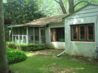 Houzz Tour: Moss-Covered Lakeside Cottage Now a Modern Marvel