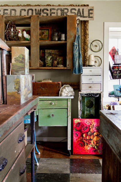 My Houzz: Layers of Patina and an Artist’s Touch in a New York Colonial