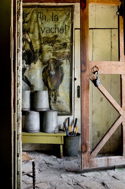 My Houzz: Layers of Patina and an Artist’s Touch in a New York Colonial